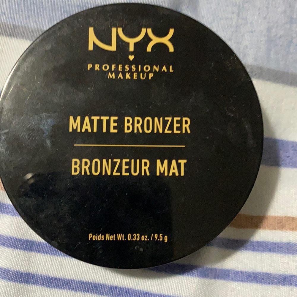 NYX matte bronzer